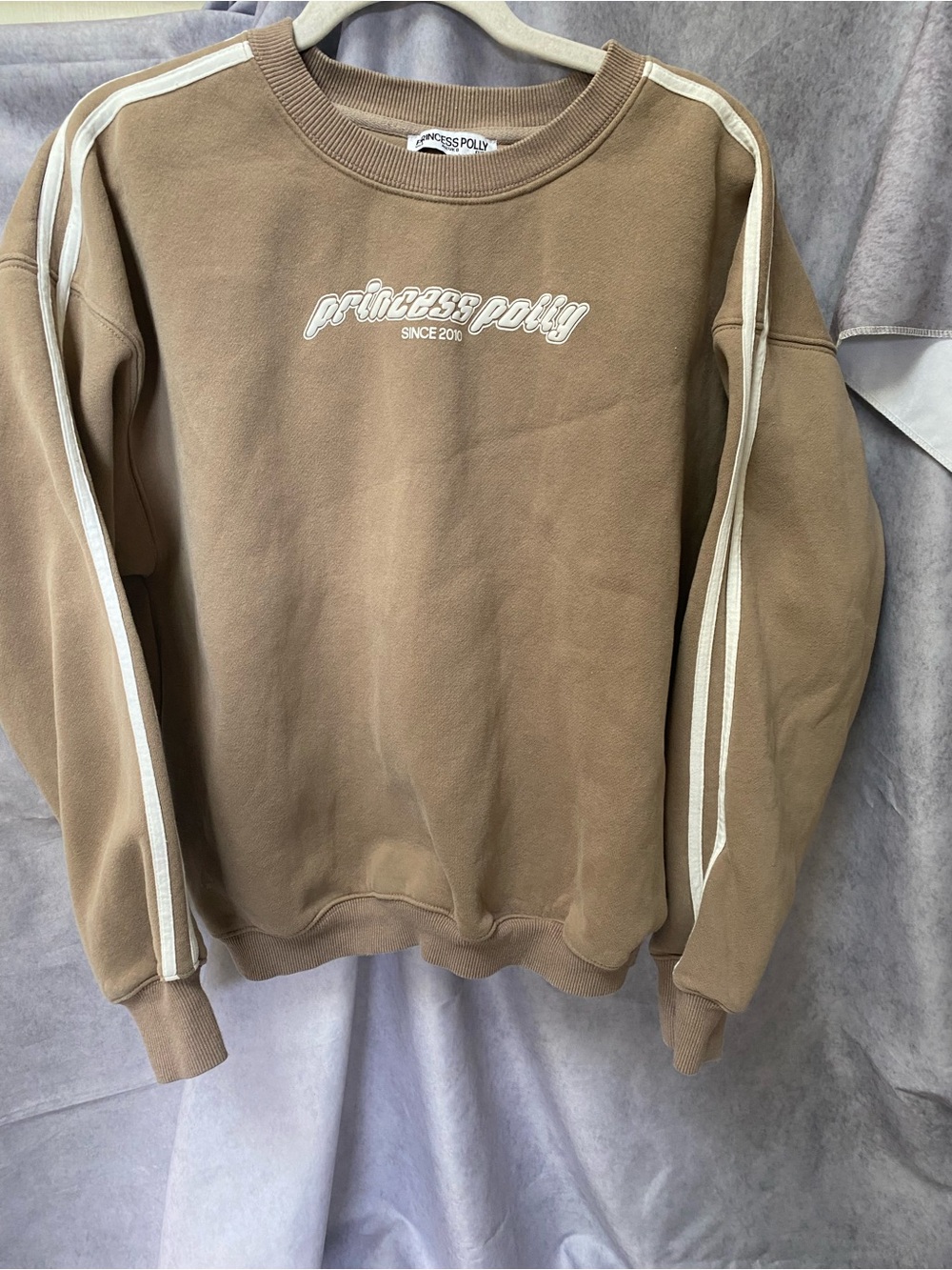 Princess Polly Womens Crewneck Sweatshirt with White Stripes. Size 4